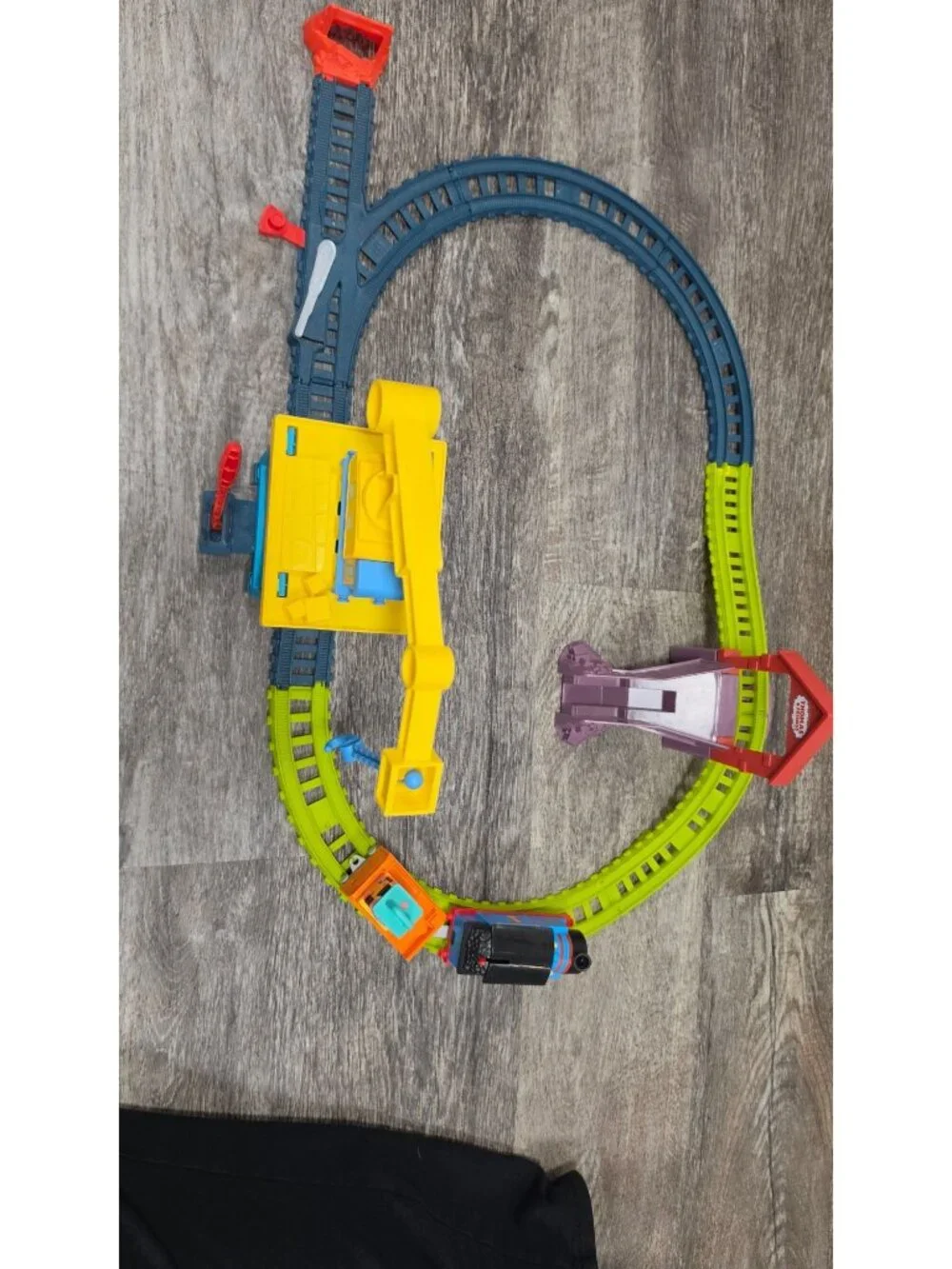 THOMAS FRIENDS FIX EM UP FRIENDS MOTORIZED TRAIN TRACK SET CARLY CRANE HDY58 LOT